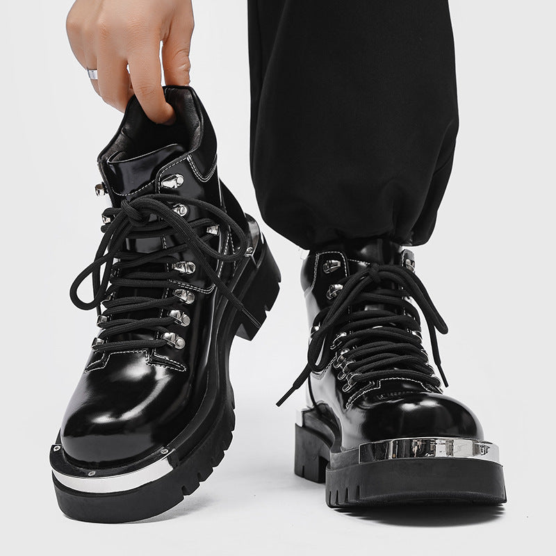 Męskie wszechstronne botki Dr. Martens na grubej podeszwie