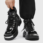 Męskie wszechstronne botki Dr. Martens na grubej podeszwie
