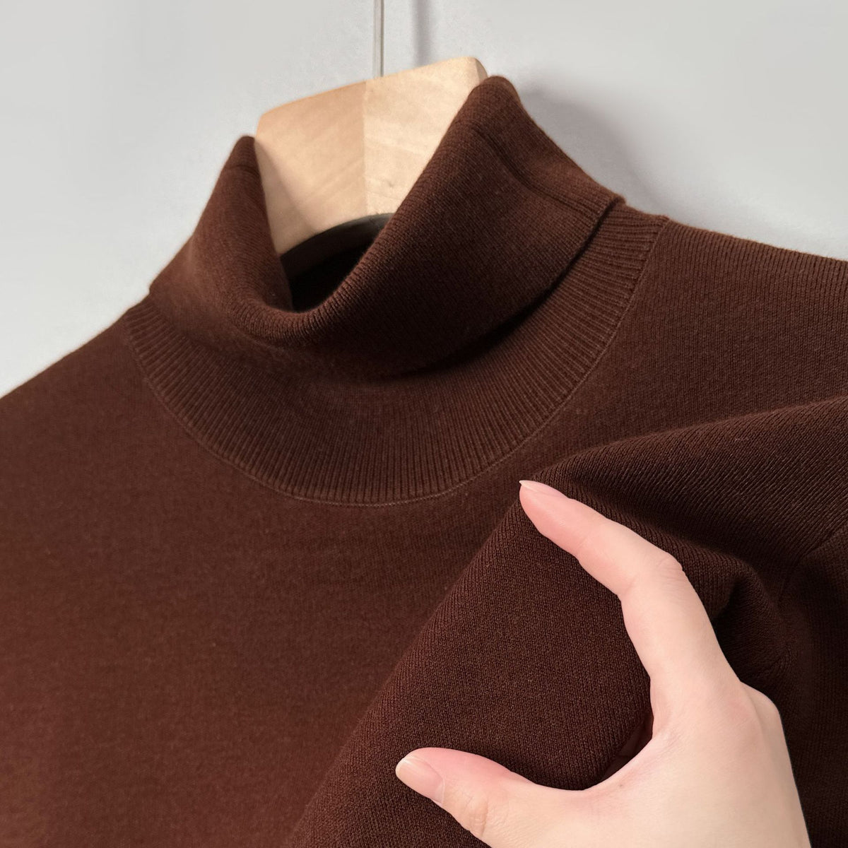 Men’s Slim Fit Turtleneck Sweater | Anti-Pilling Knitted Winter Pullover