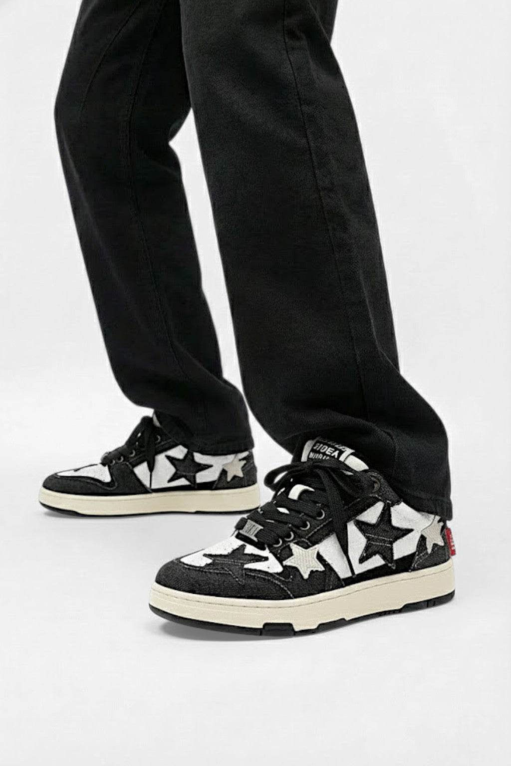 Sneakersy w stylu Y2K